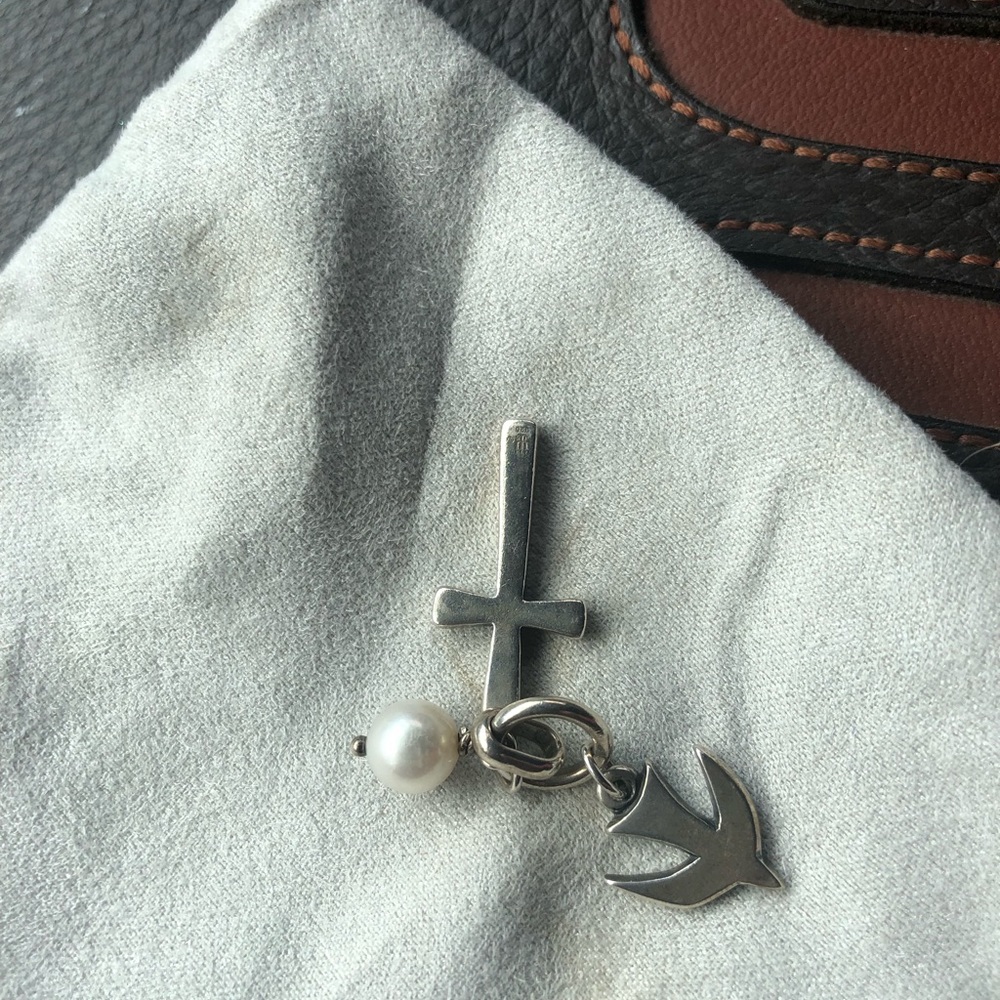 James Avery Faithful Spirit Pendant w/Pearl